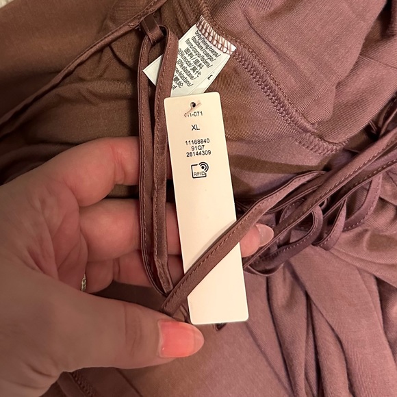 Victoria’s Secret Mid-length Dress - Picture 4 of 4